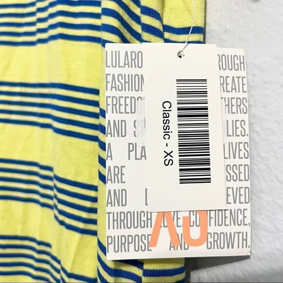 Lularoe Classic T Shirt Size XS - Picture 3 of 4